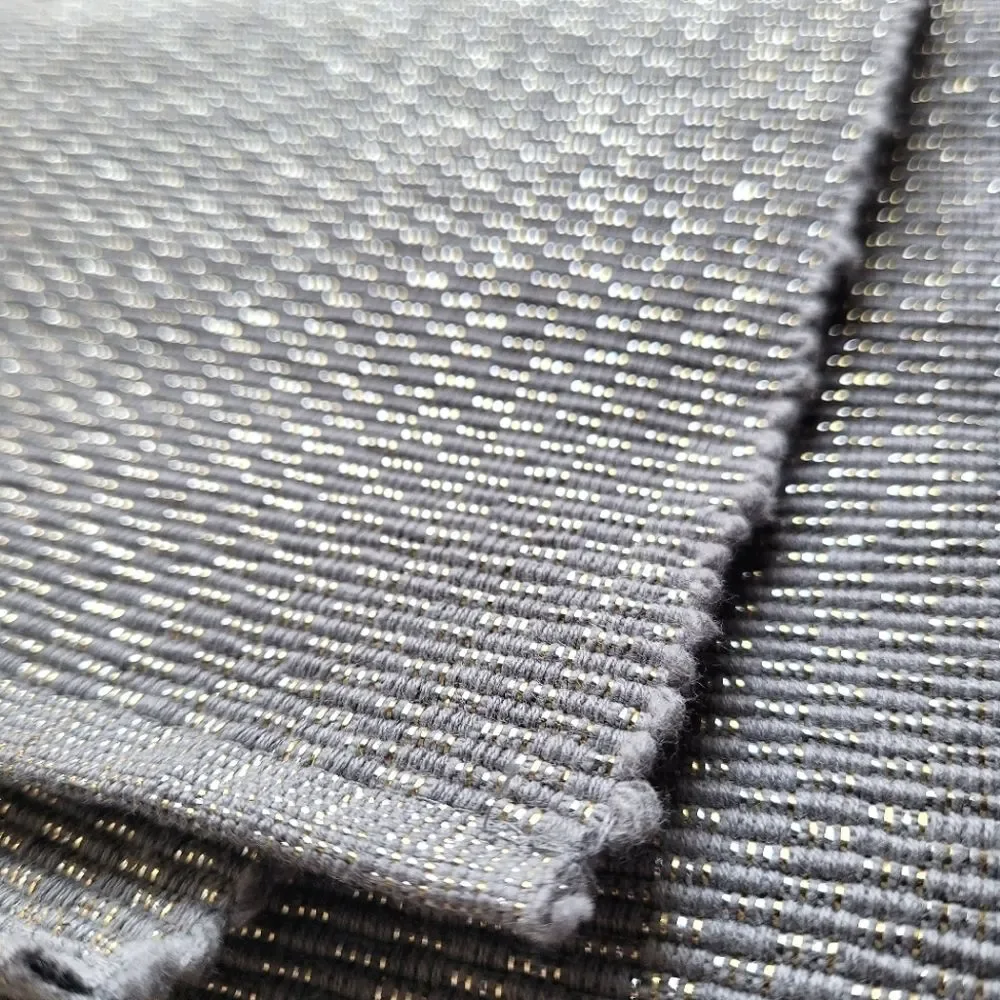 🍒NWOT🍒 NICOLE MILLER METALLIC TABLE RUNNER